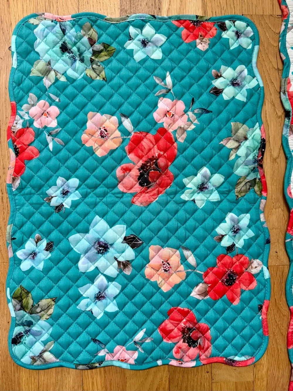 Reversible Quilted Floral Table Runner 4 Placemats Set Teal Cottagecore
